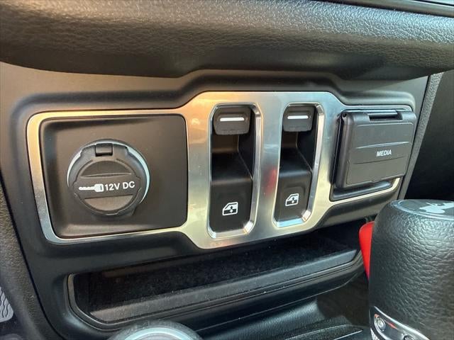 2025 Jeep Wrangler 2-Door Sport 4x4