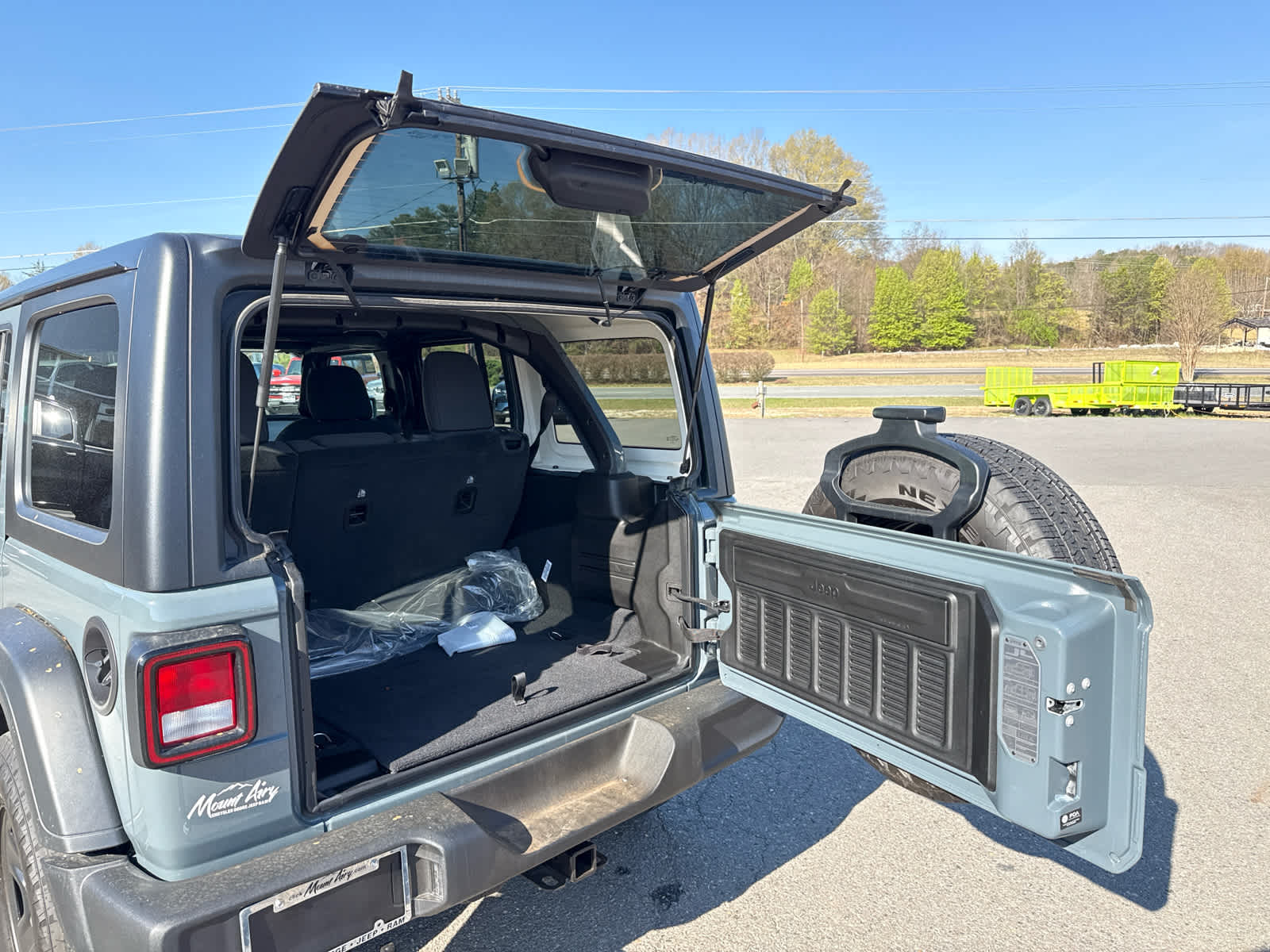 2025 Jeep Wrangler 4-Door Sport 4x4