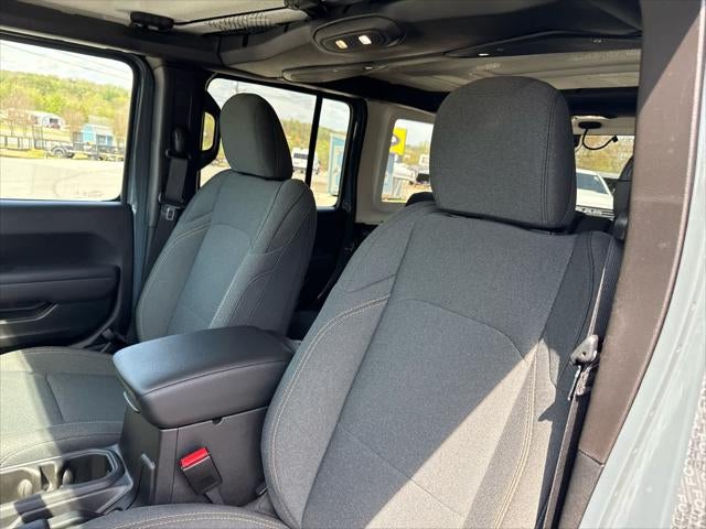 2025 Jeep Wrangler 4-Door Sport 4x4