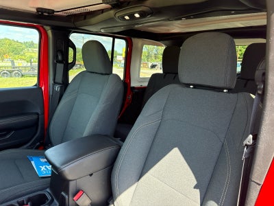 2025 Jeep Wrangler 4-Door Sahara 4x4
