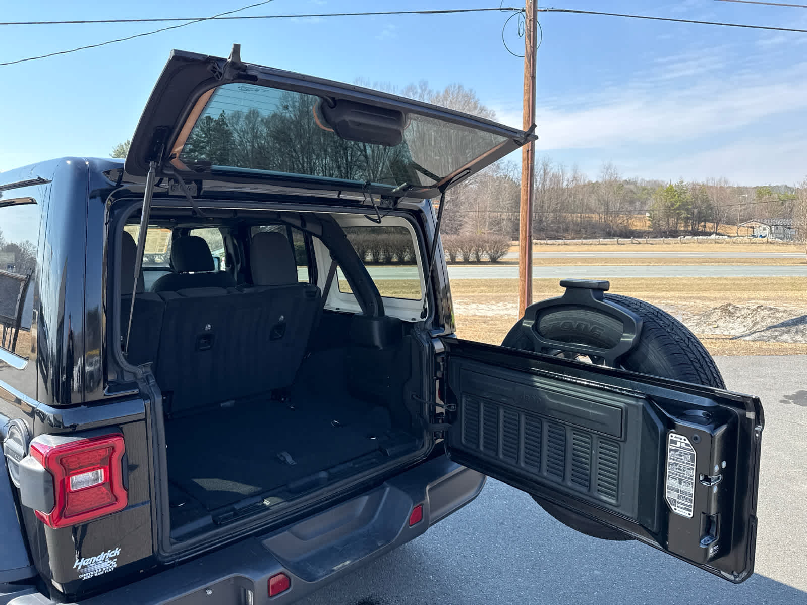 2024 Jeep Wrangler 4-Door Sahara 4x4