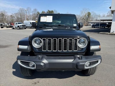 2024 Jeep Wrangler 4-Door Sahara 4x4