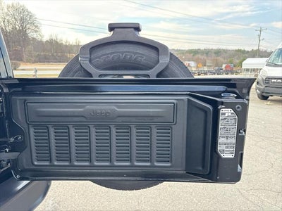 2024 Jeep Wrangler 4-Door Sahara 4x4