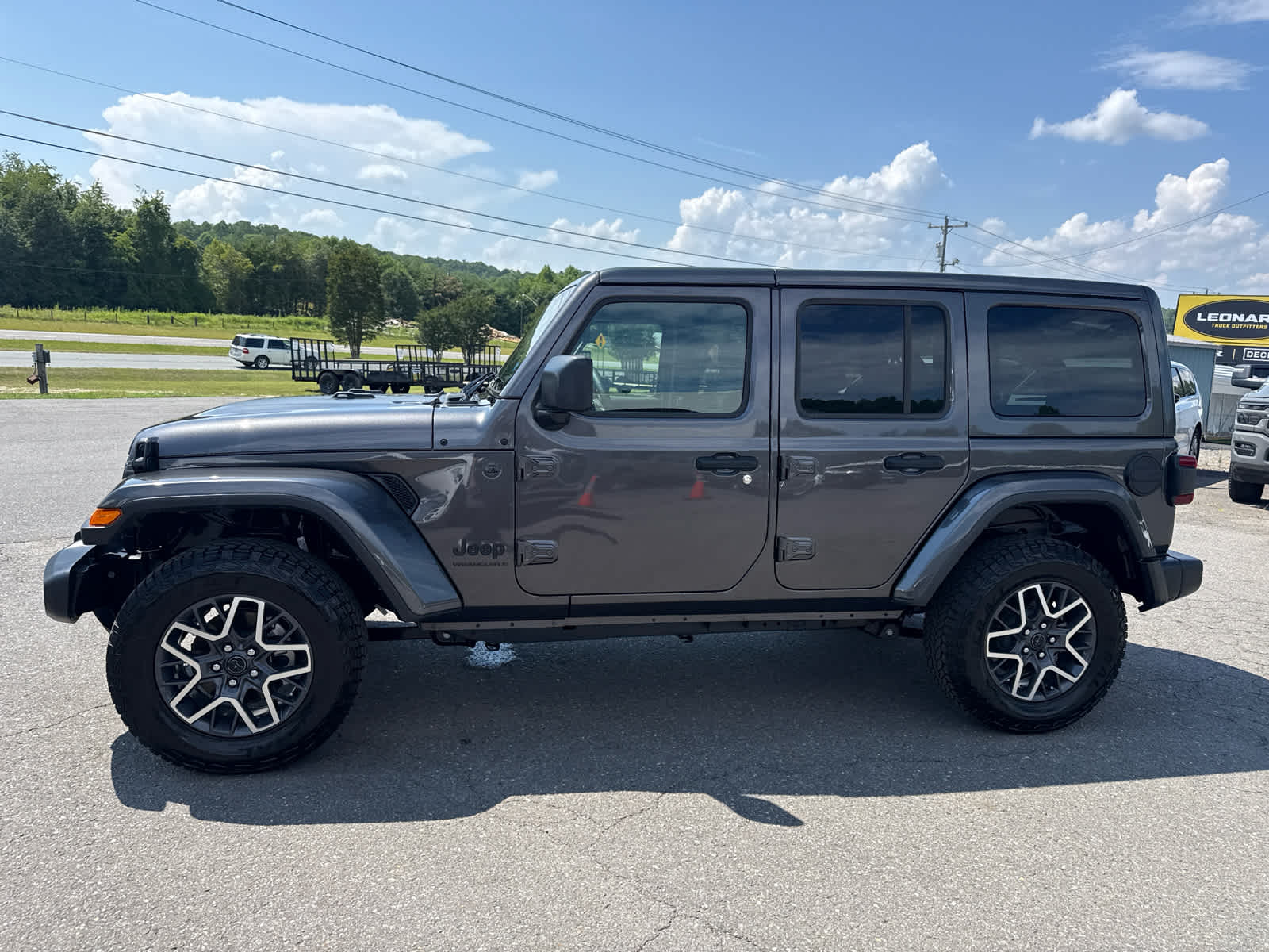 2025 Jeep Wrangler 4-Door Sahara 4x4
