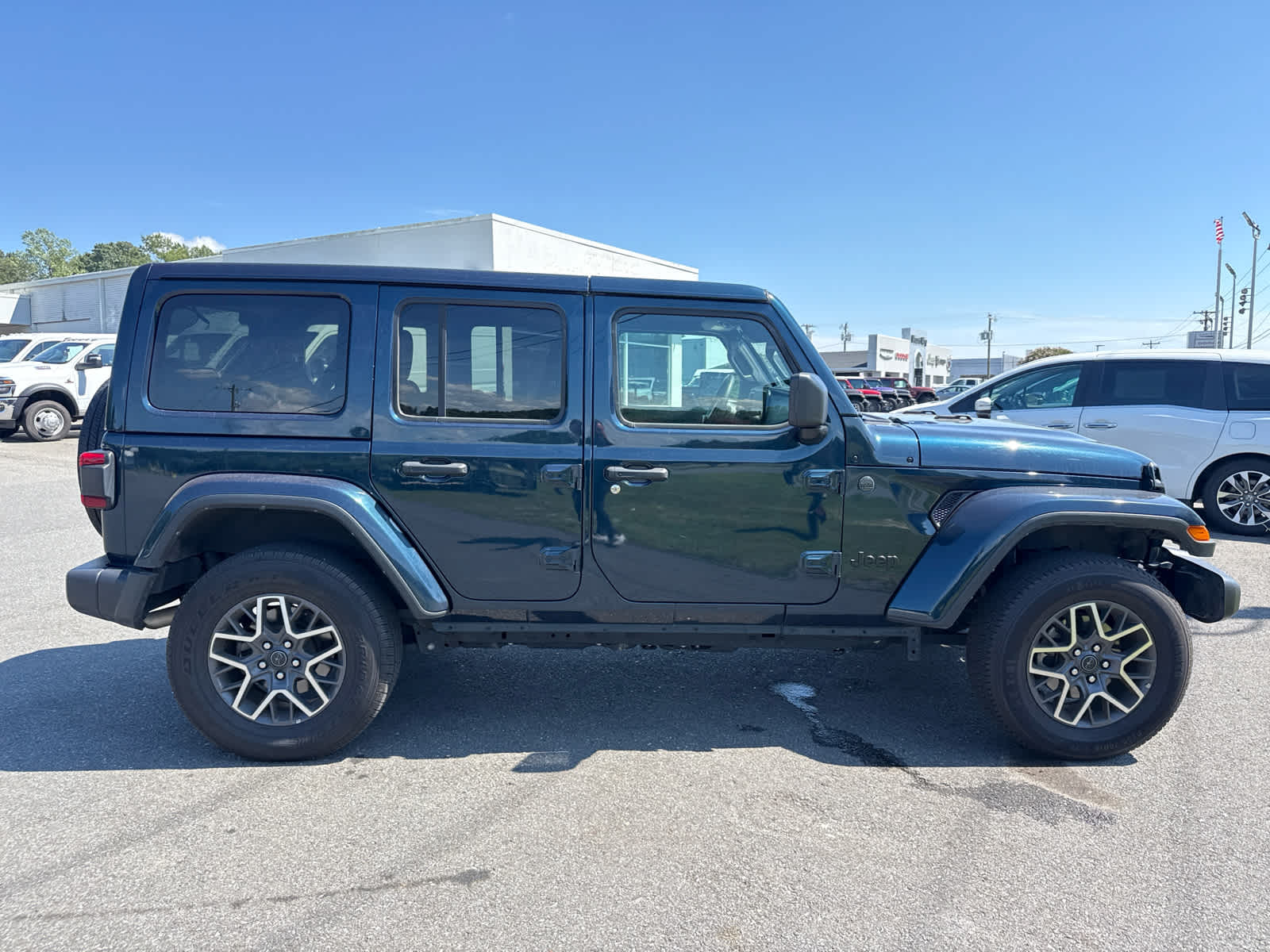 2025 Jeep Wrangler 4-Door Sahara 4x4