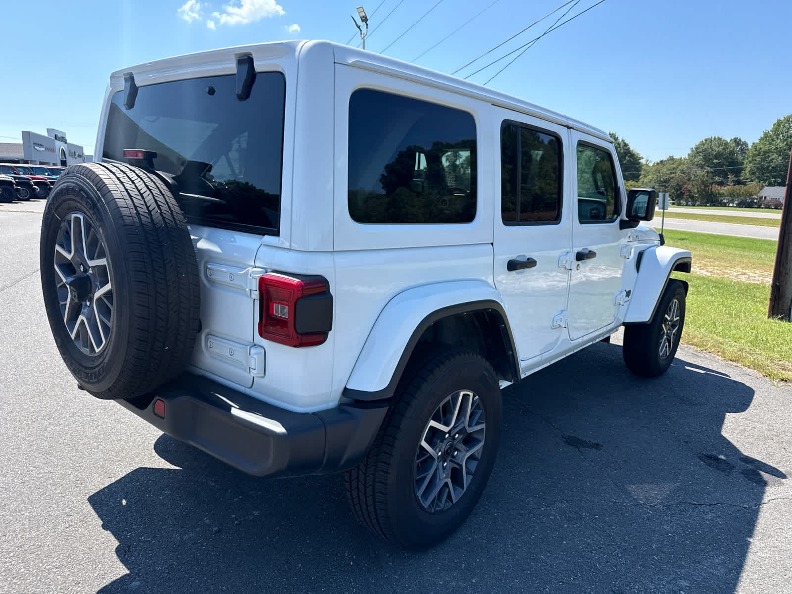 2025 Jeep Wrangler 4-Door Sahara 4x4
