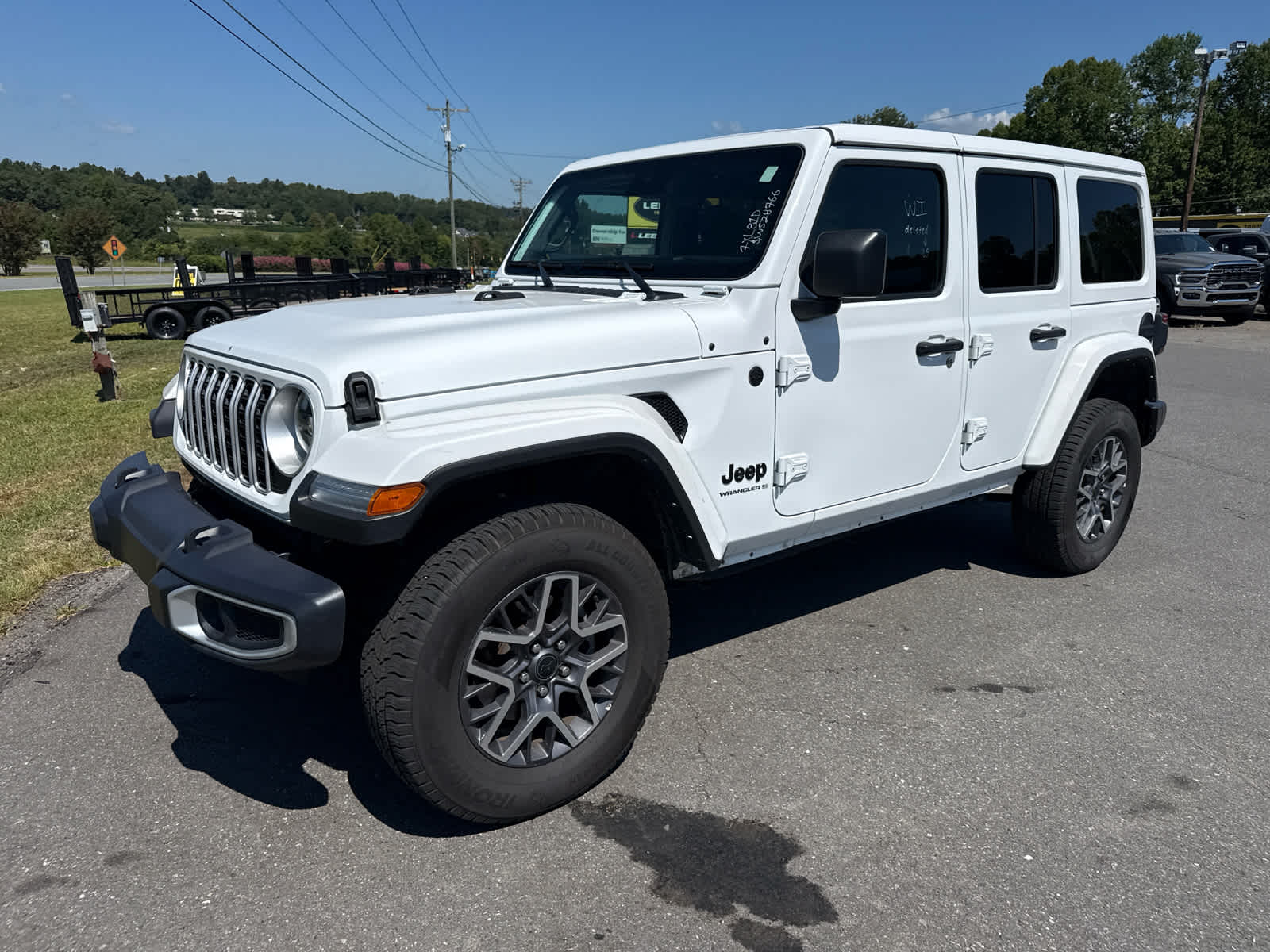 2025 Jeep Wrangler 4-Door Sahara 4x4