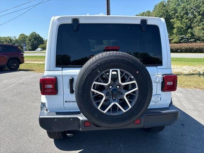 2025 Jeep Wrangler 4-Door Sahara 4x4
