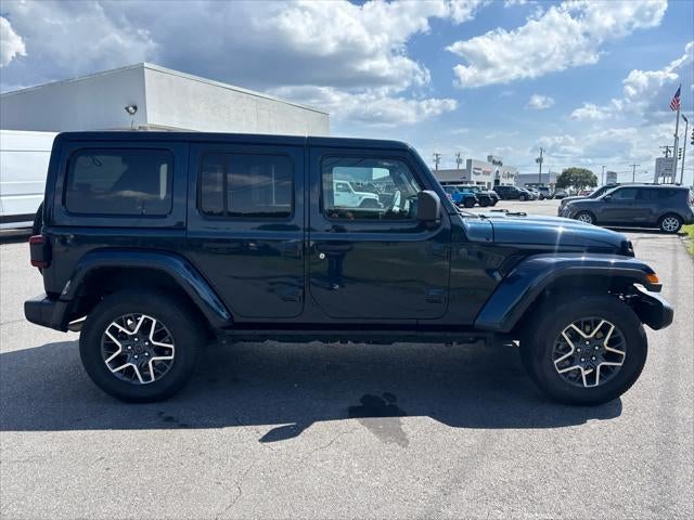 2025 Jeep Wrangler 4-Door Sahara 4x4