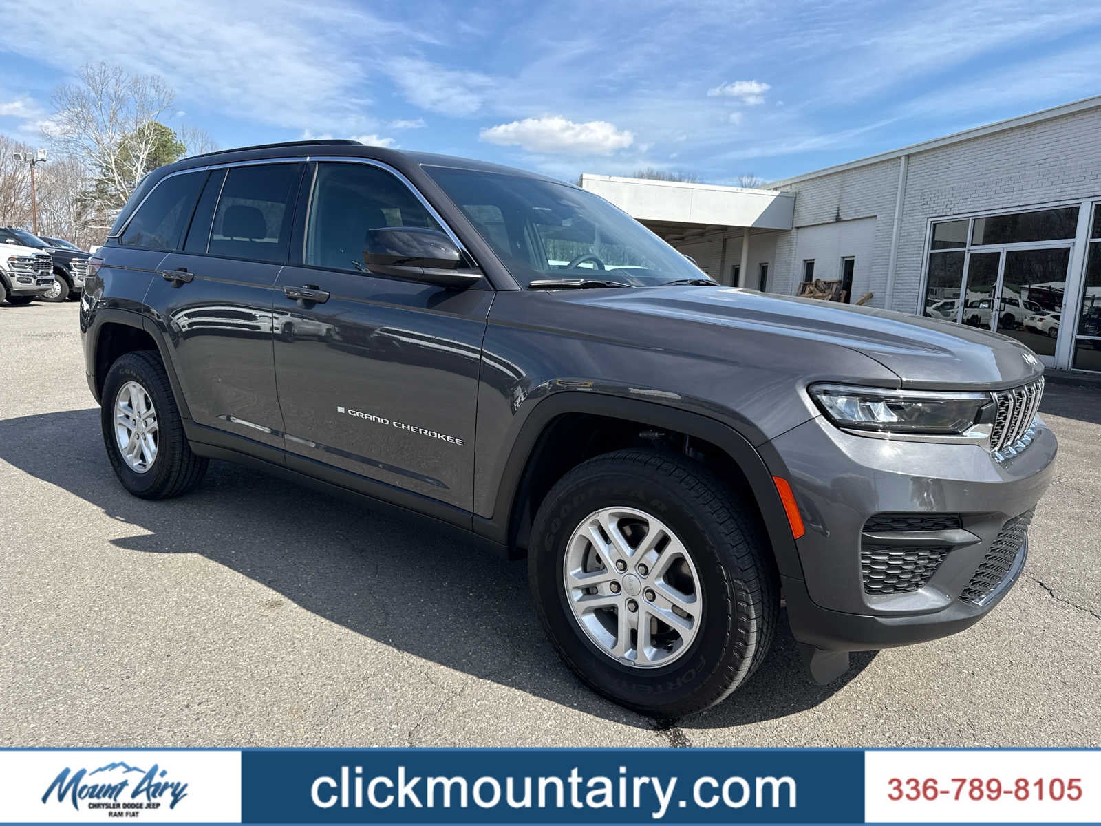 2025 Jeep Grand Cherokee Laredo 4x4