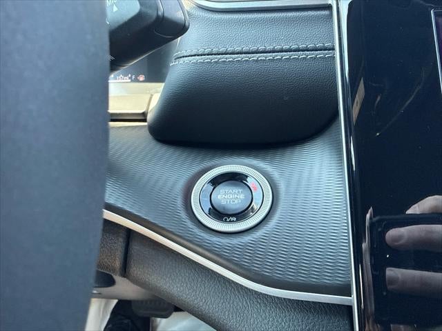 2025 Jeep Grand Cherokee Laredo 4x4
