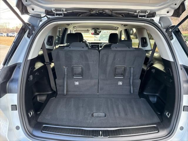 2023 Jeep Grand Cherokee L Laredo 4x4