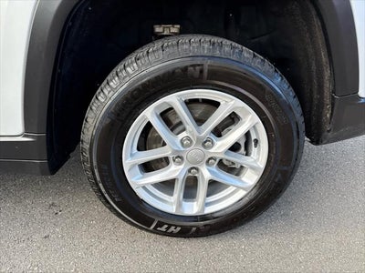 2023 Jeep Grand Cherokee L Laredo 4x4