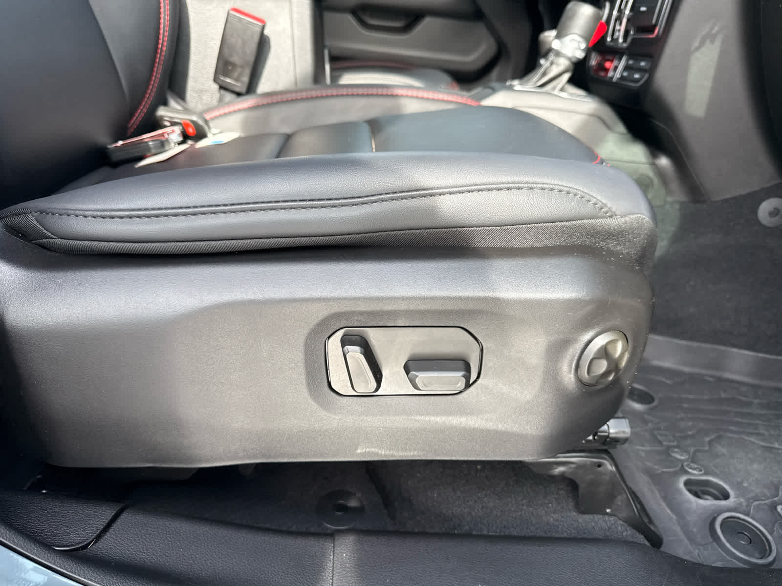 2024 Jeep Wrangler 4-Door Recon 4x4