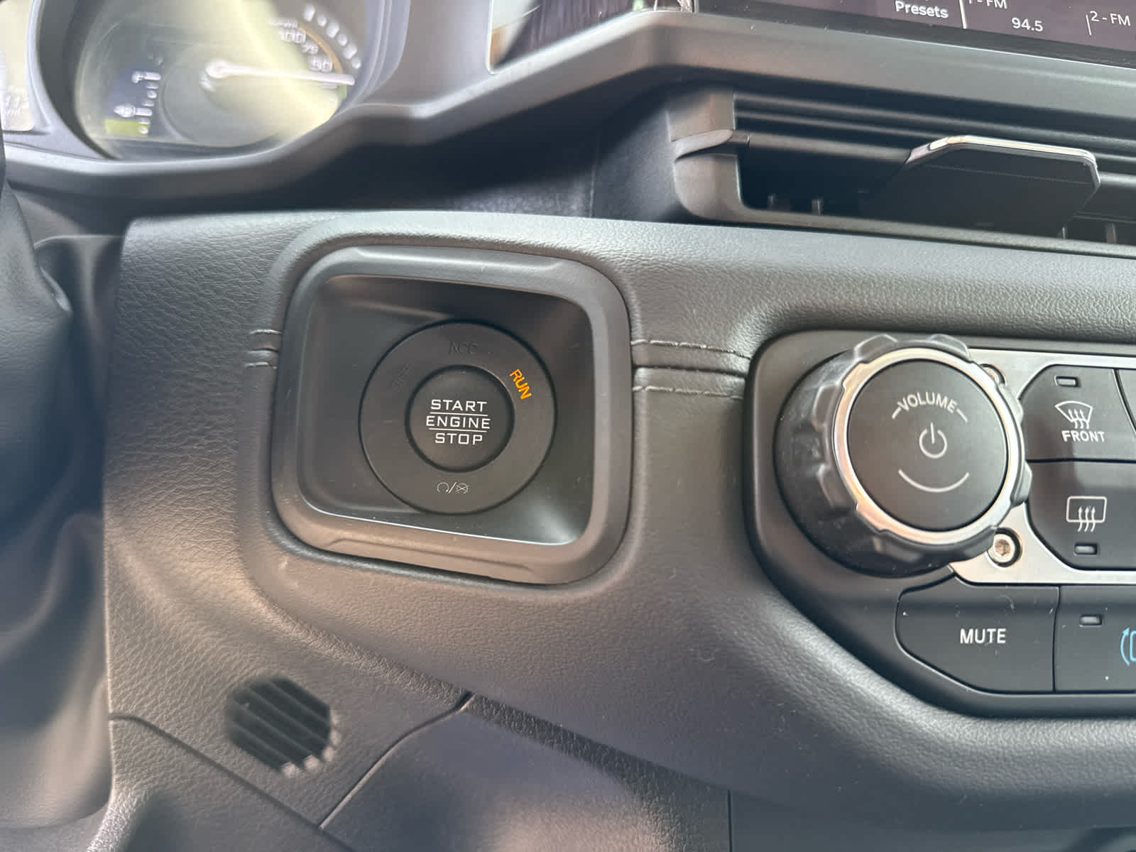 2024 Jeep Wrangler 4xe Sahara 4xe