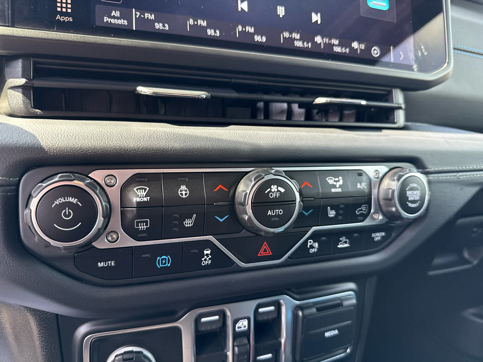 2024 Jeep Wrangler 4xe Summit 4xe