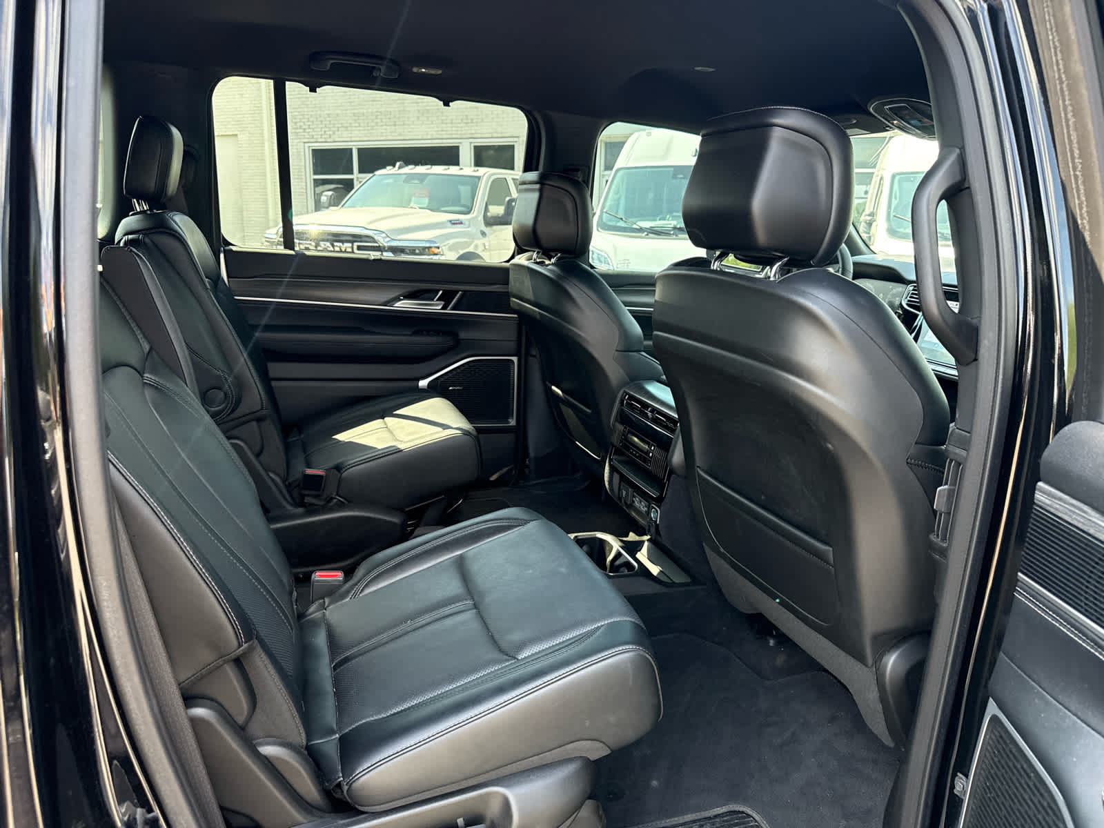 2024 Jeep Wagoneer Series III 4x4