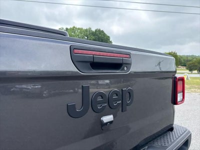 2024 Jeep Gladiator Sport