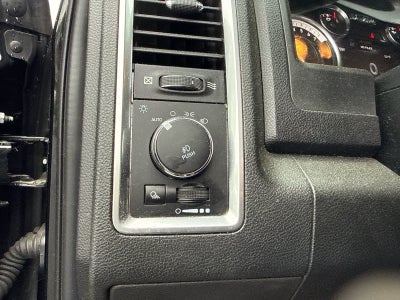 2021 RAM 1500 Classic Warlock Quad Cab 4x4 6'4' Box