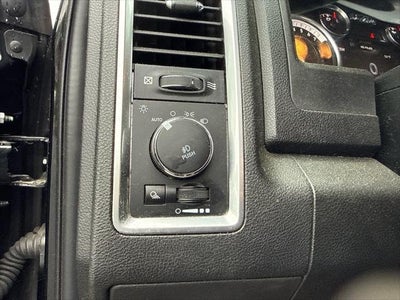 2021 RAM 1500 Classic Warlock Quad Cab 4x4 6'4' Box