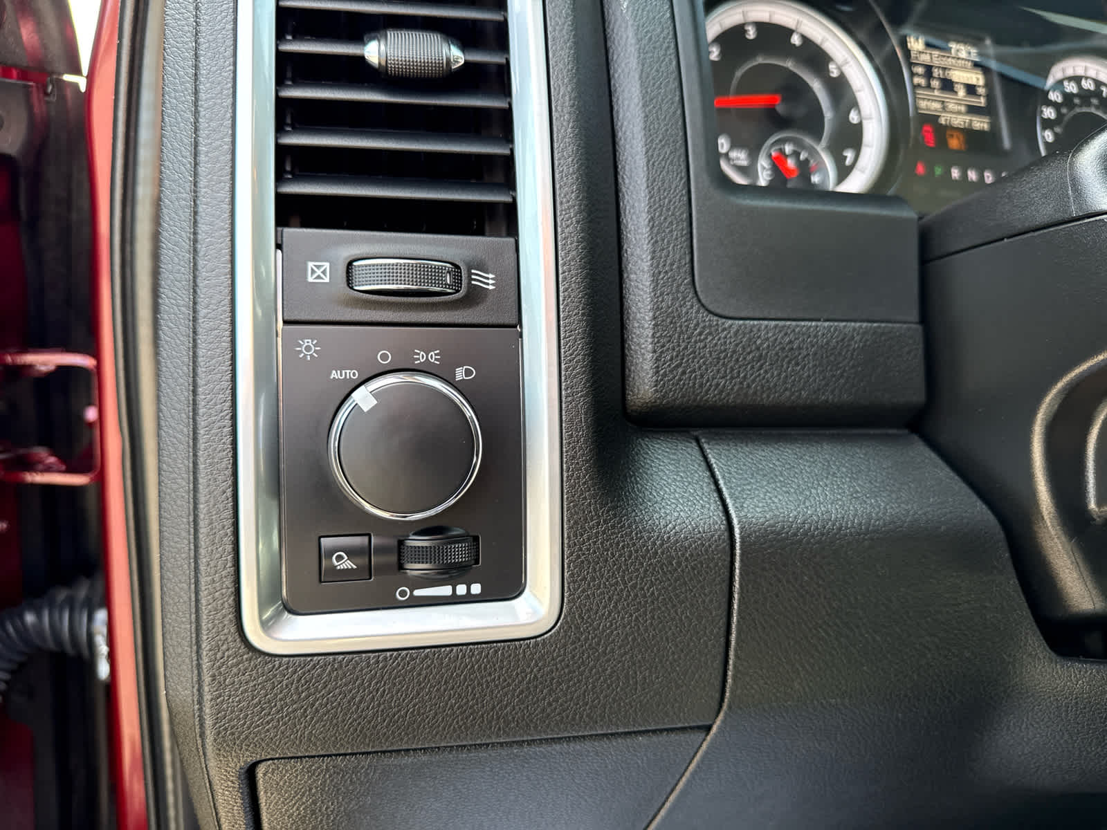 2024 RAM 1500 Classic SLT Quad Cab 4x4 6'4' Box