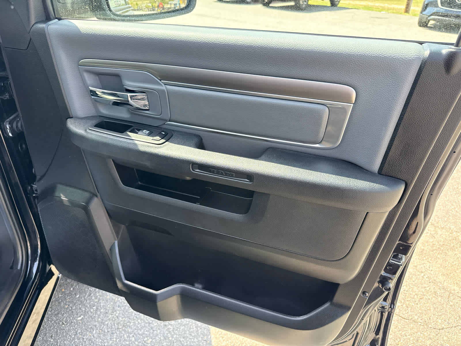 2024 RAM 1500 Classic SLT Quad Cab 4x4 6'4' Box