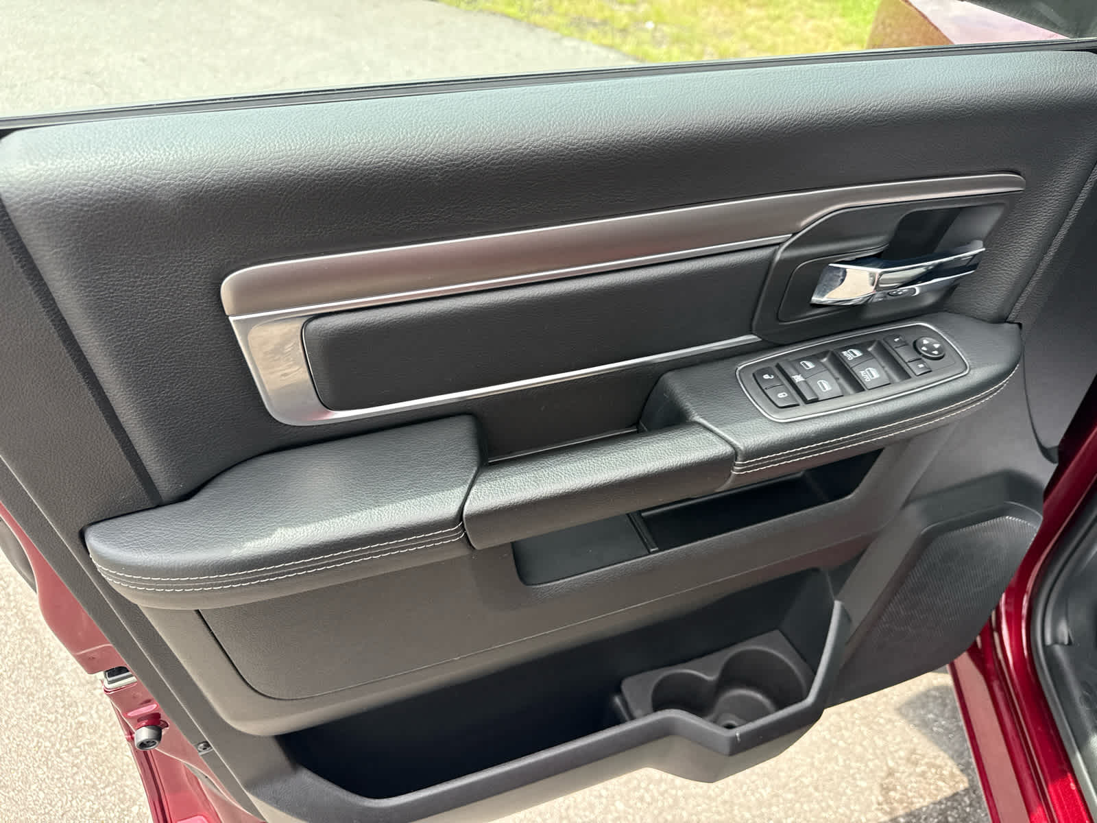 2024 RAM 1500 Classic Warlock Quad Cab 4x4 6'4' Box