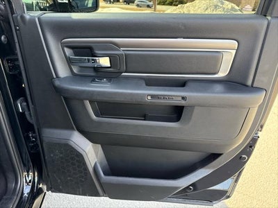 2024 RAM 1500 Classic Warlock Crew Cab 4x4 5'7' Box