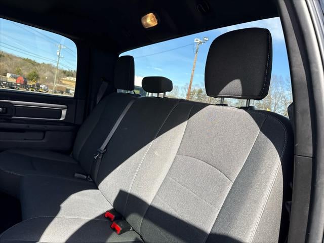 2024 RAM 1500 Classic Warlock Crew Cab 4x4 5'7' Box