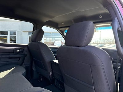 2024 RAM 1500 Classic Warlock Crew Cab 4x4 5'7' Box