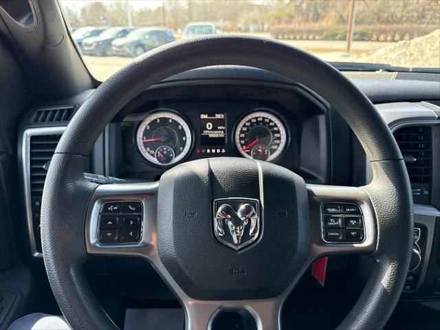 2024 RAM 1500 Classic Warlock Crew Cab 4x4 5'7' Box