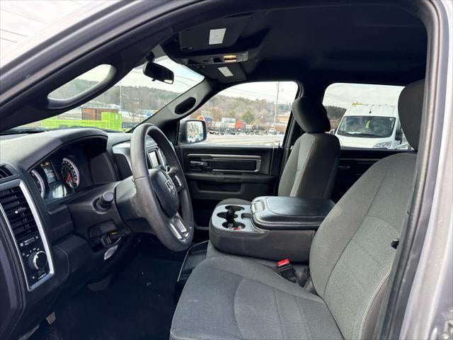 2024 RAM 1500 Classic Warlock Crew Cab 4x4 5'7' Box