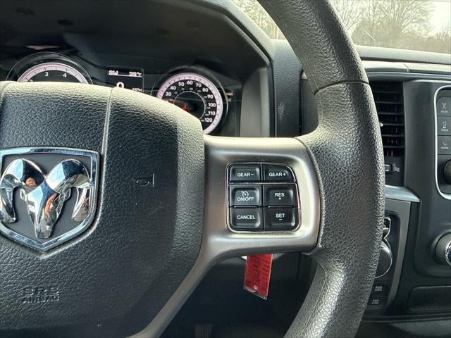 2024 RAM 1500 Classic Warlock Crew Cab 4x4 5'7' Box