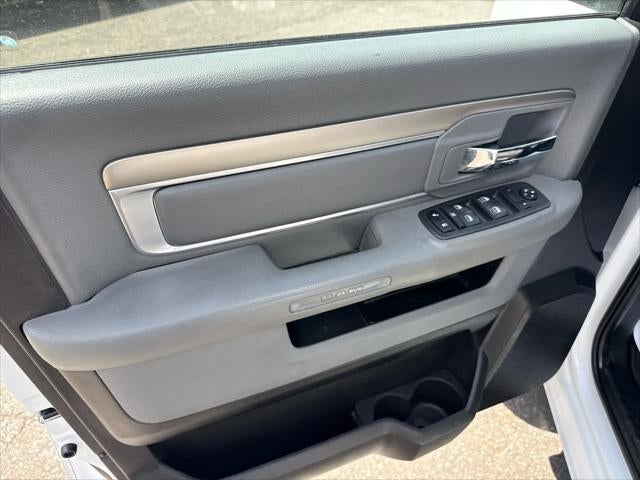 2019 RAM 1500 Classic Warlock Crew Cab 4x4 5'7' Box