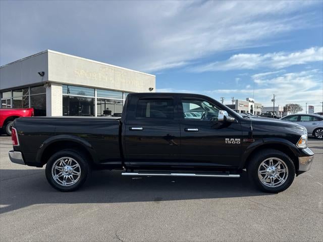 2018 RAM 1500 Laramie Crew Cab 4x4 6'4' Box