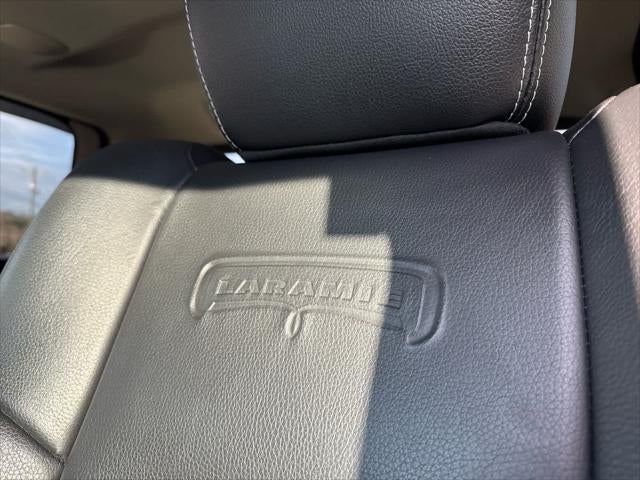 2018 RAM 1500 Laramie Crew Cab 4x4 6'4' Box