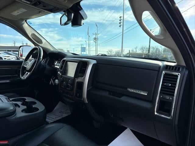 2018 RAM 1500 Laramie Crew Cab 4x4 6'4' Box