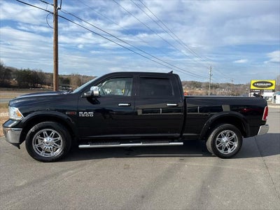 2018 RAM 1500 Laramie Crew Cab 4x4 6'4' Box