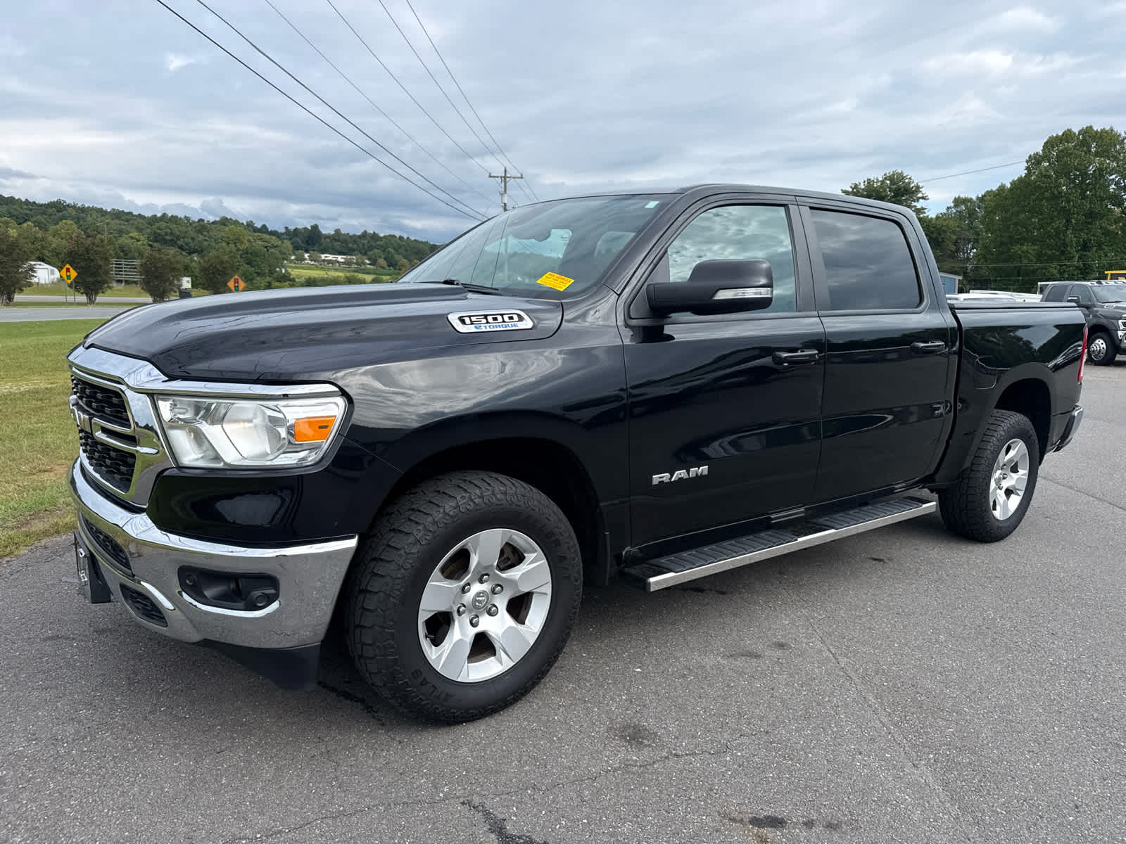 2022 RAM 1500 Big Horn Crew Cab 4x4 5'7' Box
