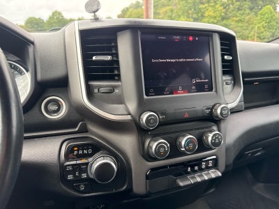 2022 RAM 1500 Big Horn Crew Cab 4x4 5'7' Box