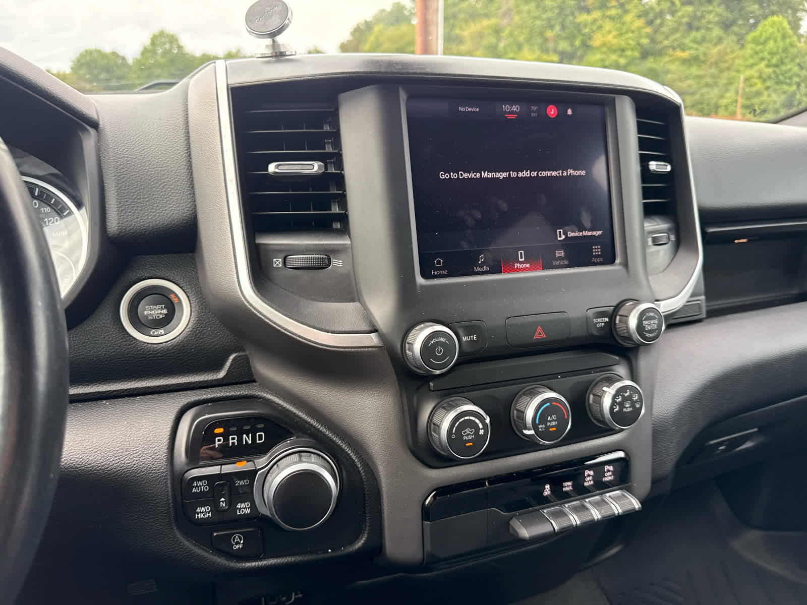 2022 RAM 1500 Big Horn Crew Cab 4x4 5'7' Box