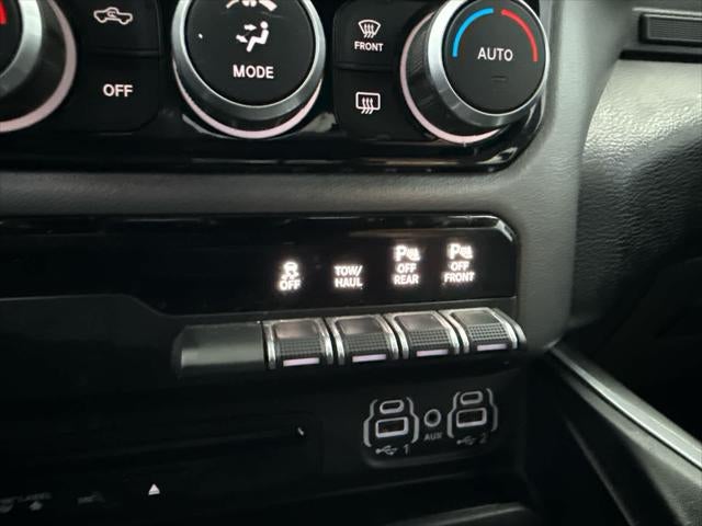 2019 RAM 1500 Big Horn/Lone Star Crew Cab 4x4 5'7' Box