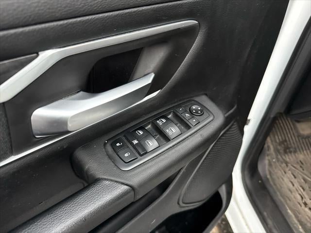 2019 RAM 1500 Big Horn/Lone Star Crew Cab 4x4 5'7' Box