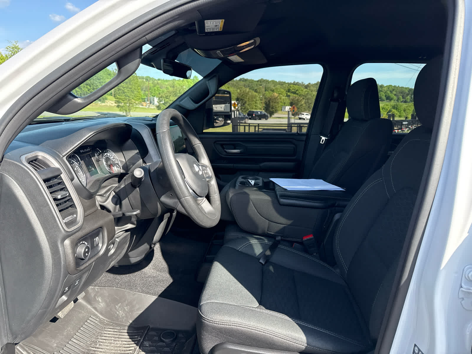 2025 RAM 1500 Tradesman Crew Cab 4x4 5'7' Box