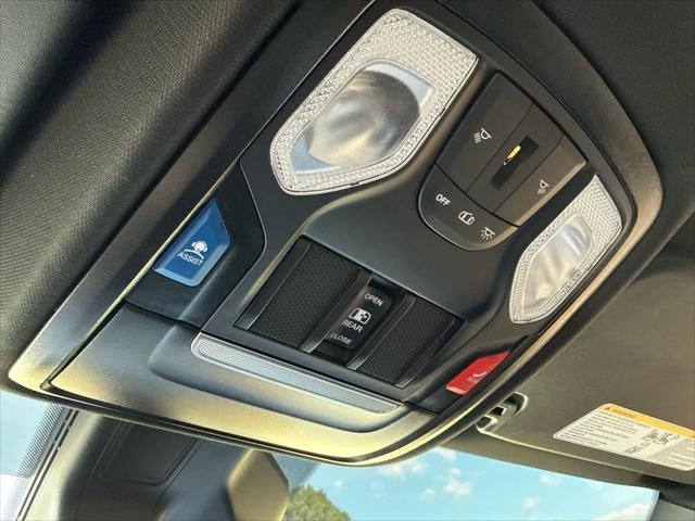 2025 RAM 1500 Tradesman Crew Cab 4x4 5'7' Box