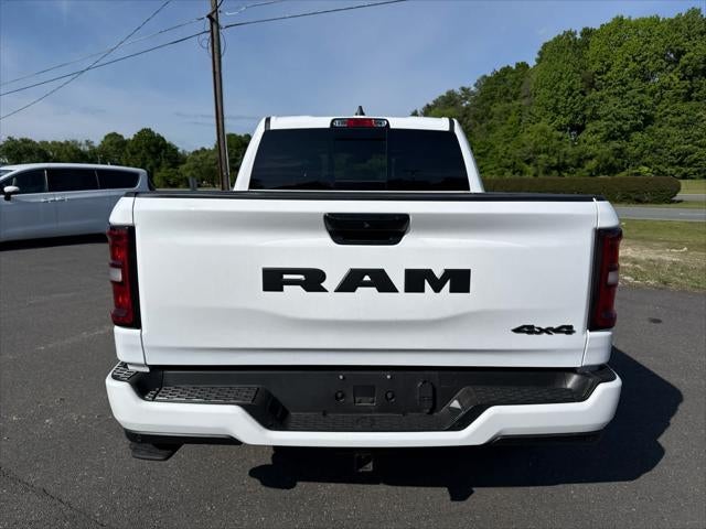 2025 RAM 1500 Tradesman Crew Cab 4x4 5'7' Box