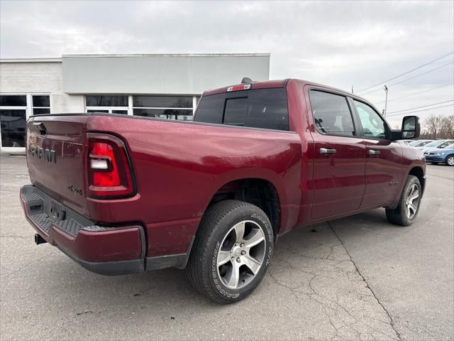 2025 RAM 1500 Tradesman Crew Cab 4x4 5'7' Box