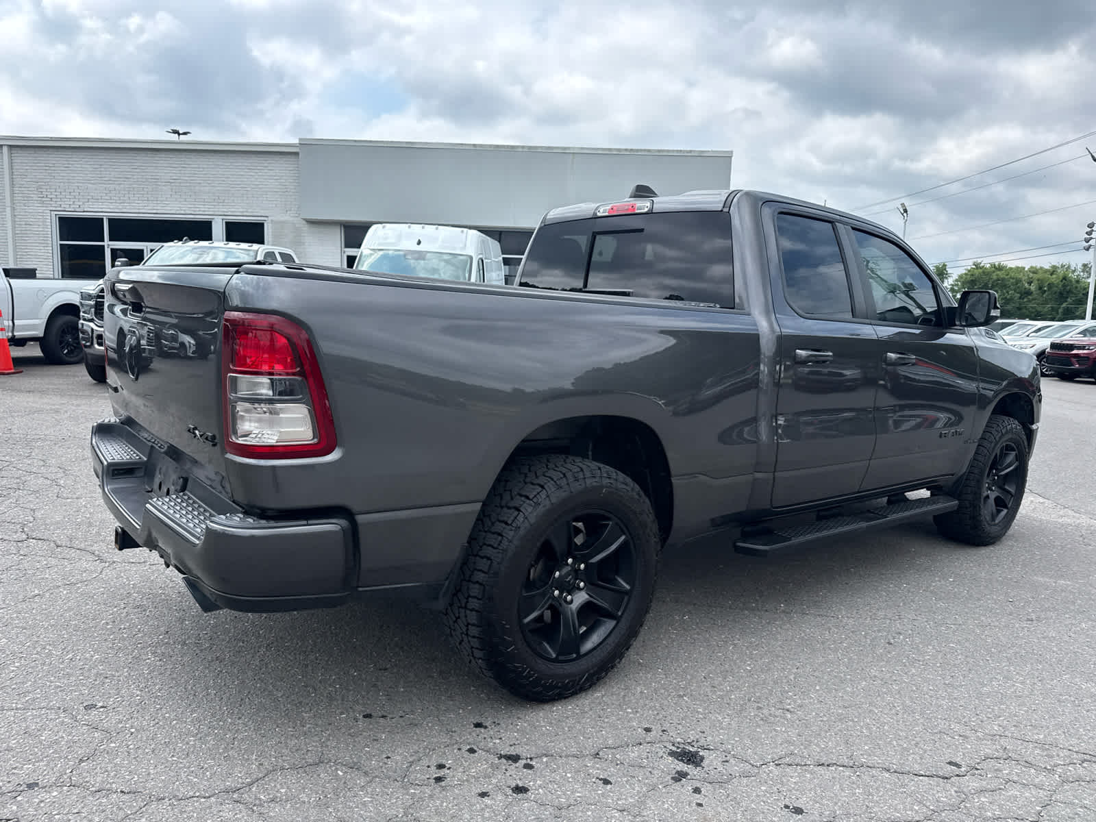 2021 RAM 1500 Big Horn Quad Cab 4x4 6'4' Box