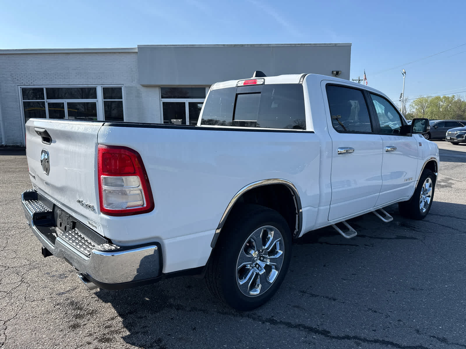 2023 RAM 1500 Big Horn Crew Cab 4x4 5'7' Box