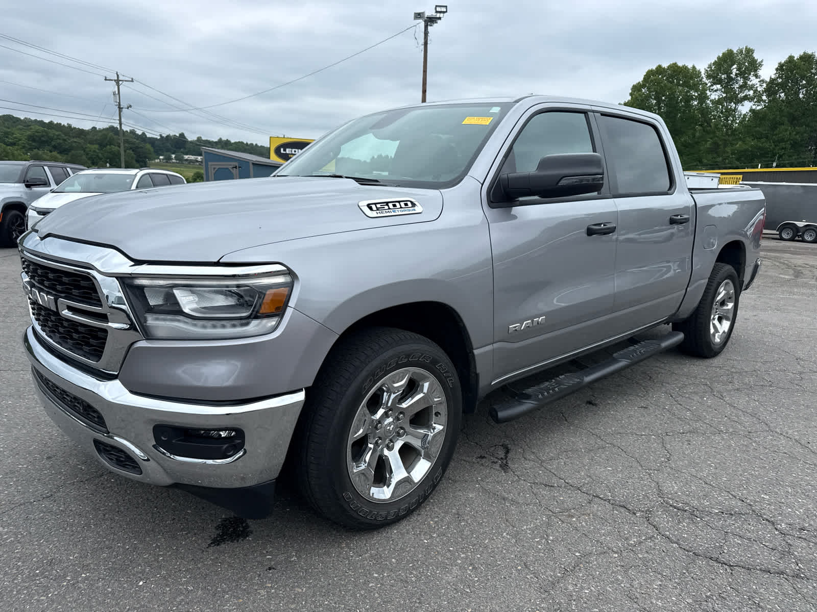 2023 RAM 1500 Big Horn Crew Cab 4x4 5'7' Box
